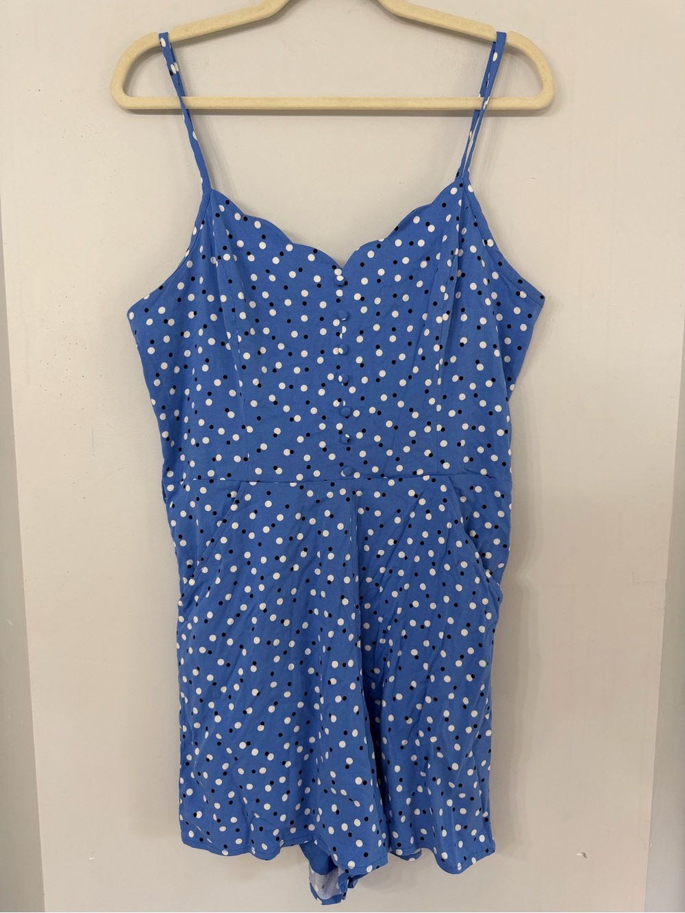 Market & Spruce Women’s Large scalloped neckline light blue polka dot romper